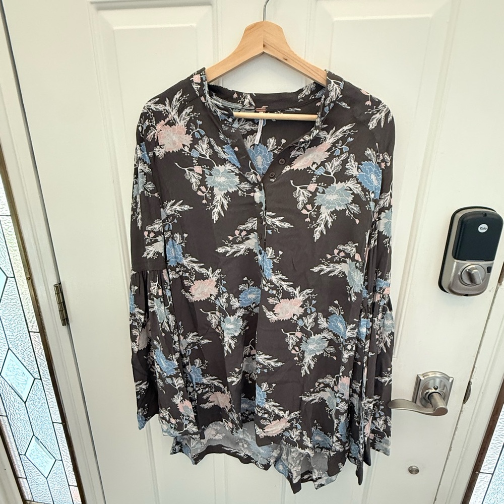 Free People Floral Boho Button Up Loose Flowy Blouse Bell Sleeves